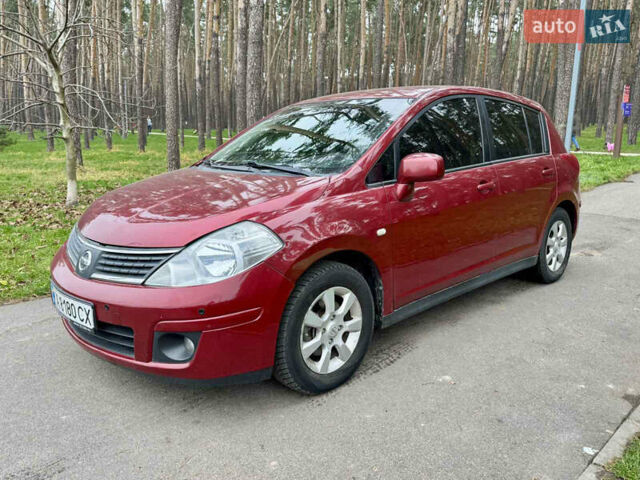 Красный Ниссан Тиида, объемом двигателя 1.6 л и пробегом 100 тыс. км за 6500 $, фото 29 на Automoto.ua