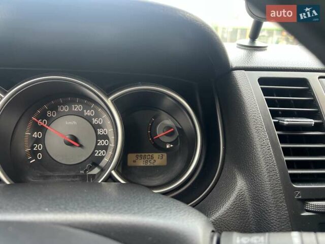 Красный Ниссан Тиида, объемом двигателя 1.6 л и пробегом 100 тыс. км за 6500 $, фото 18 на Automoto.ua