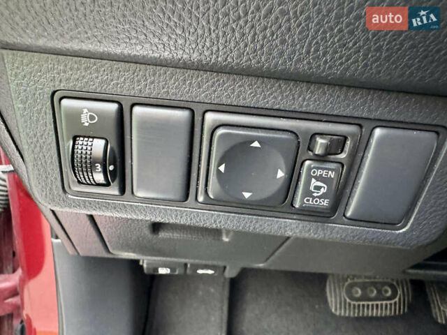 Красный Ниссан Тиида, объемом двигателя 1.6 л и пробегом 100 тыс. км за 6500 $, фото 35 на Automoto.ua