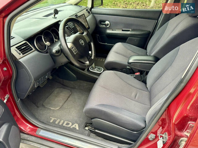 Красный Ниссан Тиида, объемом двигателя 1.6 л и пробегом 100 тыс. км за 6500 $, фото 40 на Automoto.ua