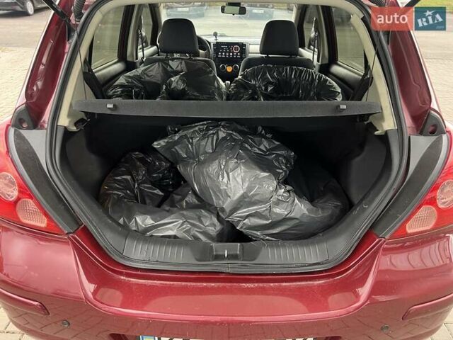 Красный Ниссан Тиида, объемом двигателя 1.6 л и пробегом 100 тыс. км за 6500 $, фото 32 на Automoto.ua
