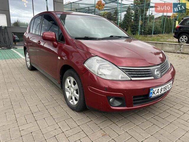 Красный Ниссан Тиида, объемом двигателя 1.6 л и пробегом 100 тыс. км за 6500 $, фото 2 на Automoto.ua