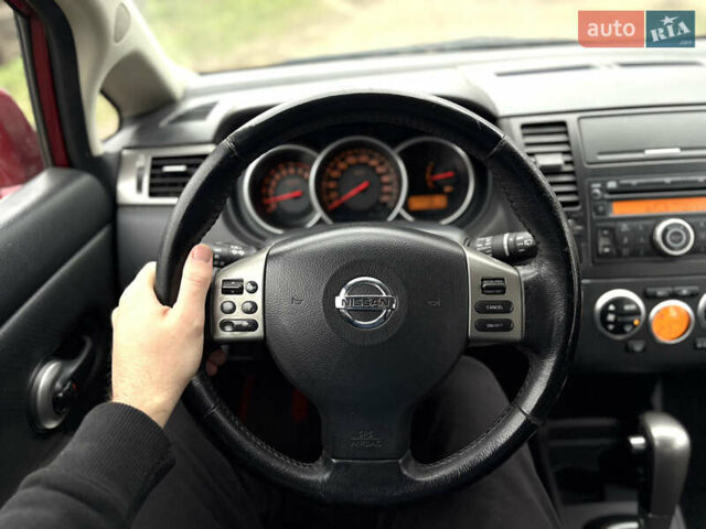 Красный Ниссан Тиида, объемом двигателя 1.6 л и пробегом 145 тыс. км за 6350 $, фото 20 на Automoto.ua