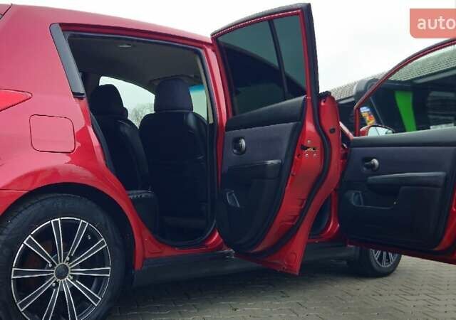 Красный Ниссан Тиида, объемом двигателя 1.6 л и пробегом 149 тыс. км за 5700 $, фото 8 на Automoto.ua