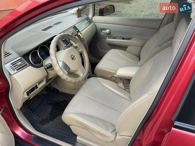 Червоний Ніссан Тііда, об'ємом двигуна 1.6 л та пробігом 147 тис. км за 5000 $, фото 5 на Automoto.ua