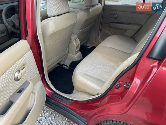 Червоний Ніссан Тііда, об'ємом двигуна 1.6 л та пробігом 147 тис. км за 5000 $, фото 9 на Automoto.ua