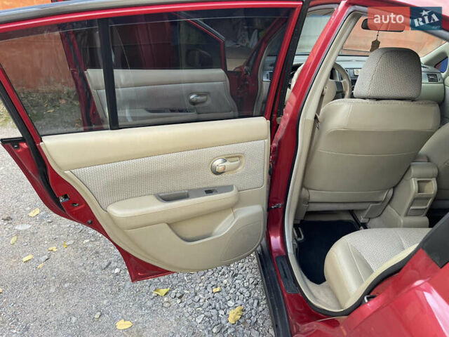 Червоний Ніссан Тііда, об'ємом двигуна 1.6 л та пробігом 147 тис. км за 5000 $, фото 8 на Automoto.ua