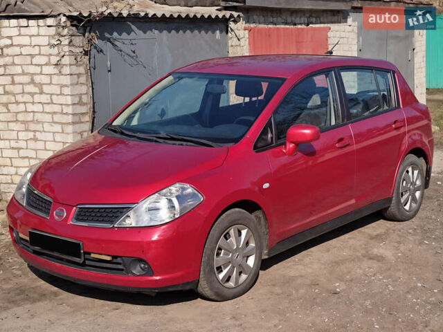 Красный Ниссан Тиида, объемом двигателя 1.6 л и пробегом 83 тыс. км за 7900 $, фото 12 на Automoto.ua