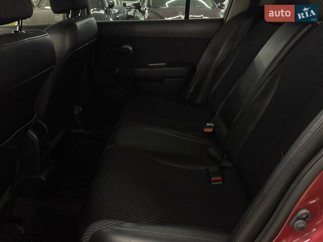 Красный Ниссан Тиида, объемом двигателя 1.5 л и пробегом 68 тыс. км за 7599 $, фото 20 на Automoto.ua