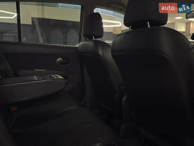 Красный Ниссан Тиида, объемом двигателя 1.5 л и пробегом 68 тыс. км за 7599 $, фото 21 на Automoto.ua