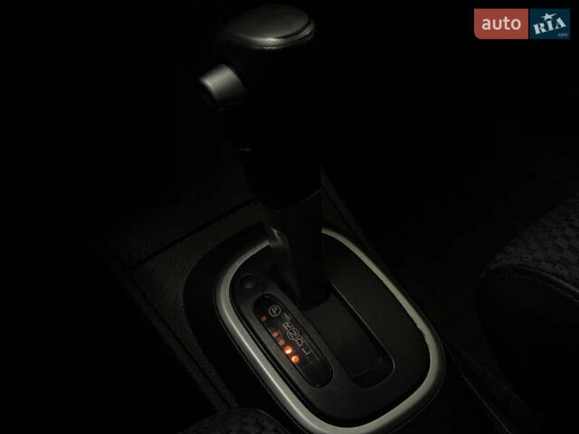 Красный Ниссан Тиида, объемом двигателя 1.5 л и пробегом 68 тыс. км за 7599 $, фото 28 на Automoto.ua