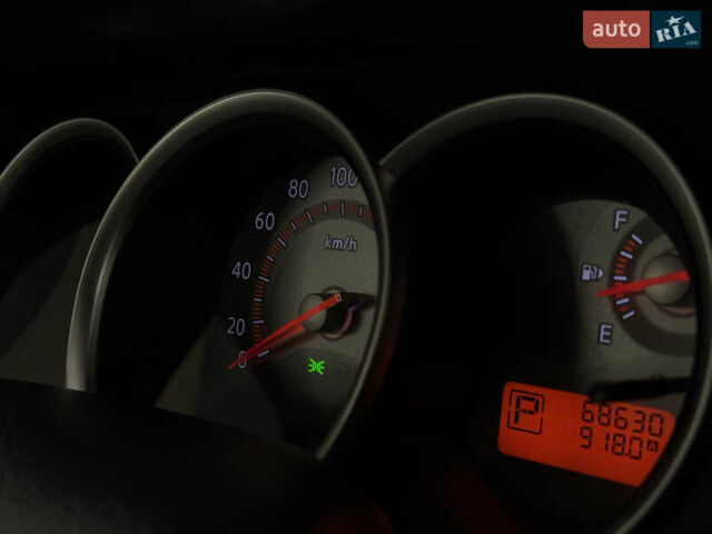 Красный Ниссан Тиида, объемом двигателя 1.5 л и пробегом 68 тыс. км за 7599 $, фото 26 на Automoto.ua
