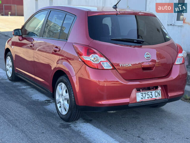 Красный Ниссан Тиида, объемом двигателя 1.5 л и пробегом 25 тыс. км за 8250 $, фото 30 на Automoto.ua
