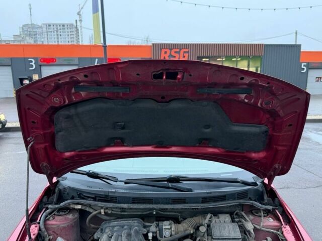 Красный Ниссан Тиида, объемом двигателя 1.6 л и пробегом 118 тыс. км за 5850 $, фото 23 на Automoto.ua