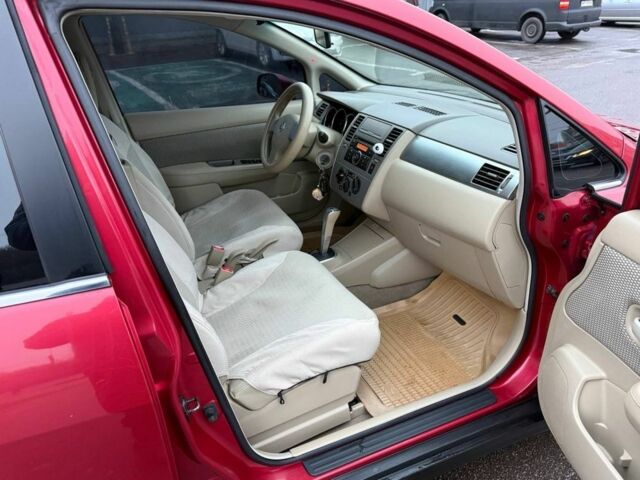 Красный Ниссан Тиида, объемом двигателя 1.6 л и пробегом 118 тыс. км за 5850 $, фото 19 на Automoto.ua