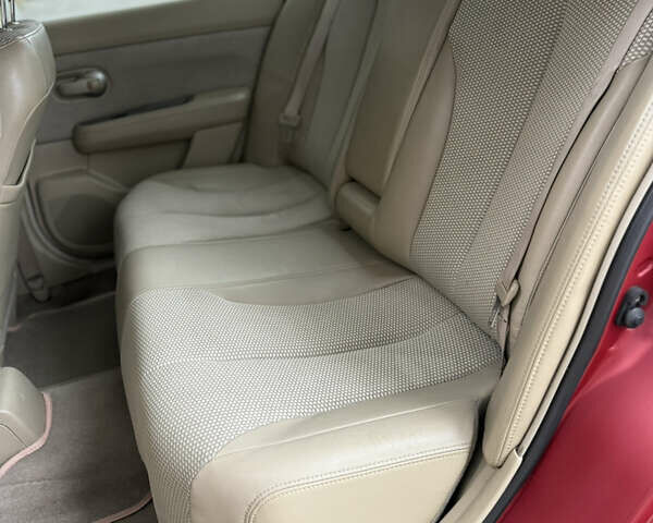 Красный Ниссан Тиида, объемом двигателя 1.6 л и пробегом 227 тыс. км за 5900 $, фото 15 на Automoto.ua