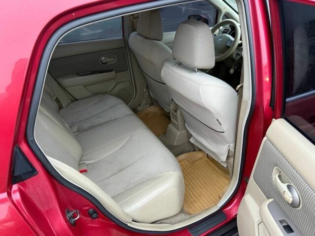 Красный Ниссан Тиида, объемом двигателя 1.6 л и пробегом 118 тыс. км за 5850 $, фото 17 на Automoto.ua