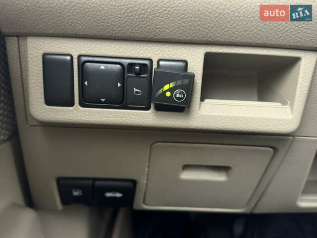 Красный Ниссан Тиида, объемом двигателя 1.6 л и пробегом 227 тыс. км за 5900 $, фото 24 на Automoto.ua