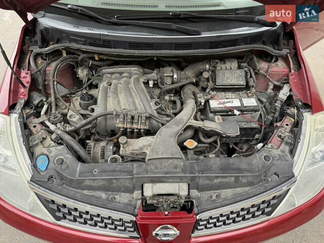 Красный Ниссан Тиида, объемом двигателя 1.6 л и пробегом 227 тыс. км за 5900 $, фото 26 на Automoto.ua
