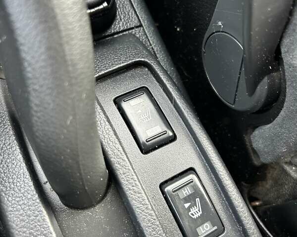 Красный Ниссан Тиида, объемом двигателя 1.6 л и пробегом 155 тыс. км за 6800 $, фото 15 на Automoto.ua