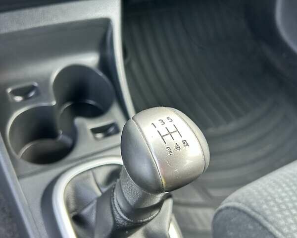 Красный Ниссан Тиида, объемом двигателя 1.6 л и пробегом 155 тыс. км за 6800 $, фото 23 на Automoto.ua