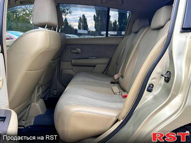 Ниссан Тиида, объемом двигателя 1.8 л и пробегом 201 тыс. км за 5100 $, фото 7 на Automoto.ua