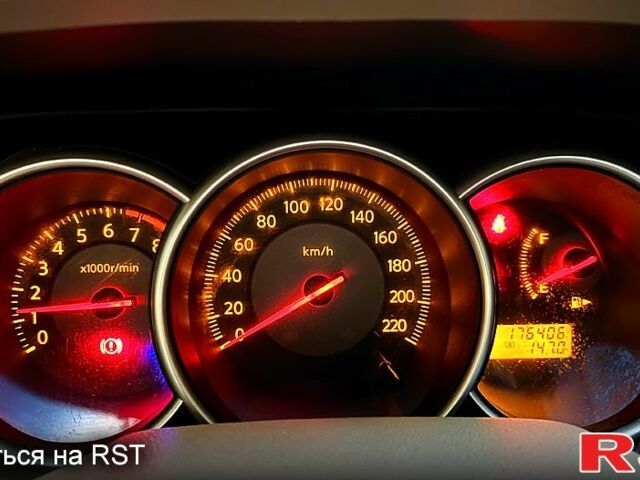 Ниссан Тиида, объемом двигателя 1.6 л и пробегом 176 тыс. км за 5450 $, фото 7 на Automoto.ua
