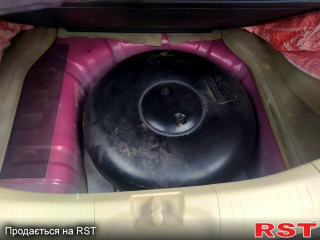 Ниссан Тиида, объемом двигателя 16 л и пробегом 159 тыс. км за 5700 $, фото 10 на Automoto.ua