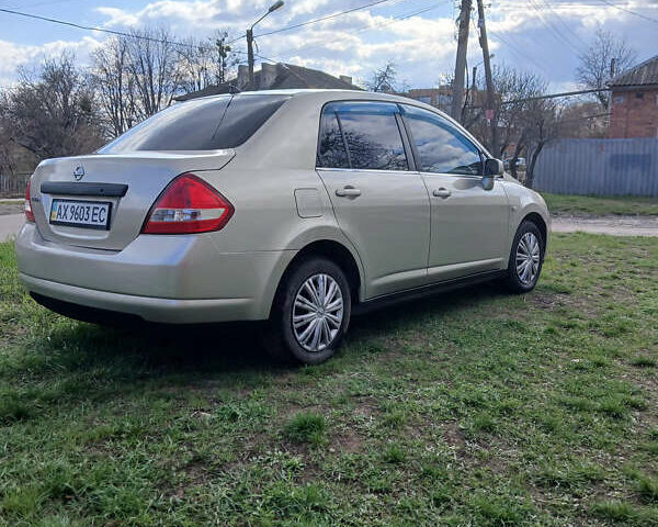 Ниссан Тиида, объемом двигателя 1.6 л и пробегом 200 тыс. км за 4700 $, фото 3 на Automoto.ua