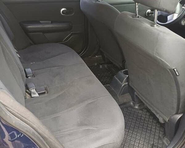 Ниссан Тиида, объемом двигателя 1.6 л и пробегом 90 тыс. км за 4350 $, фото 8 на Automoto.ua