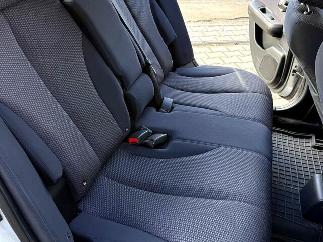 Ниссан Тиида, объемом двигателя 1.6 л и пробегом 167 тыс. км за 7450 $, фото 7 на Automoto.ua