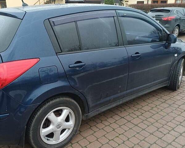 Ниссан Тиида, объемом двигателя 1.6 л и пробегом 90 тыс. км за 4350 $, фото 4 на Automoto.ua