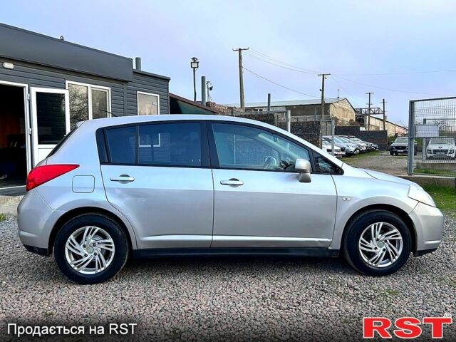 Ниссан Тиида, объемом двигателя 16 л и пробегом 223 тыс. км за 6700 $, фото 3 на Automoto.ua