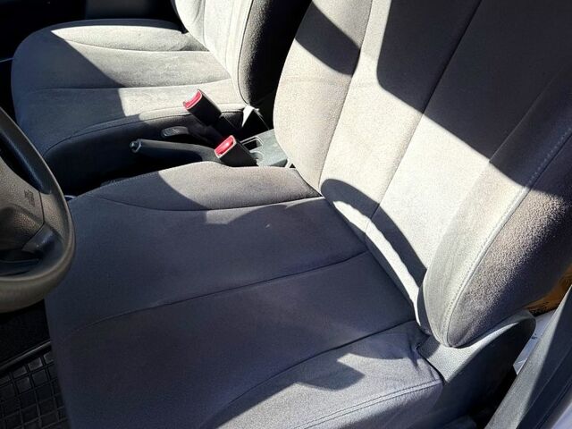 Ниссан Тиида, объемом двигателя 1.6 л и пробегом 157 тыс. км за 6650 $, фото 3 на Automoto.ua