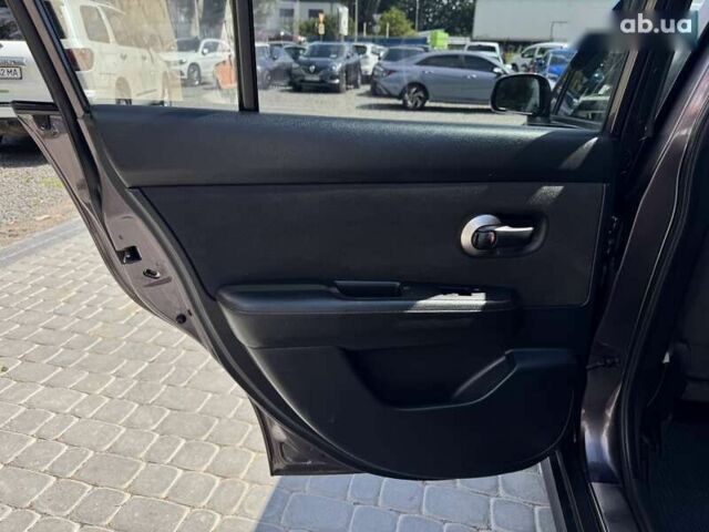 Ниссан Тиида, объемом двигателя 1.6 л и пробегом 162 тыс. км за 6350 $, фото 15 на Automoto.ua
