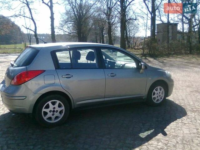 Ниссан Тиида, объемом двигателя 1.6 л и пробегом 195 тыс. км за 5850 $, фото 4 на Automoto.ua