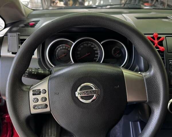 Ниссан Тиида, объемом двигателя 1.6 л и пробегом 109 тыс. км за 7200 $, фото 10 на Automoto.ua