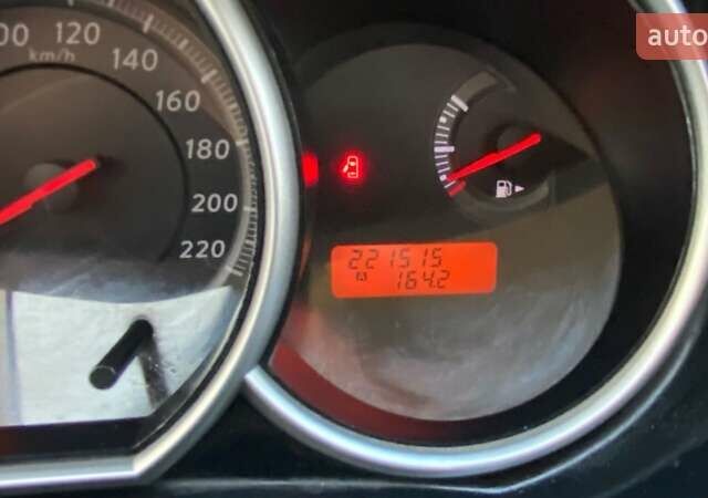 Ниссан Тиида, объемом двигателя 1.6 л и пробегом 225 тыс. км за 5500 $, фото 11 на Automoto.ua