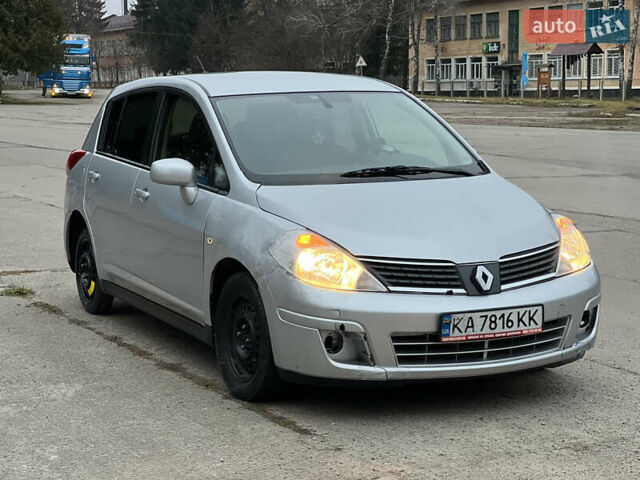 Ниссан Тиида, объемом двигателя 1.5 л и пробегом 51 тыс. км за 5500 $, фото 2 на Automoto.ua