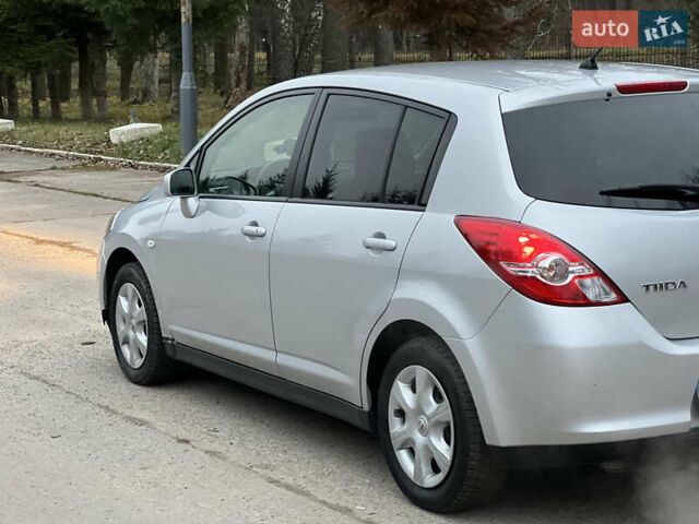 Ниссан Тиида, объемом двигателя 1.5 л и пробегом 51 тыс. км за 5500 $, фото 4 на Automoto.ua