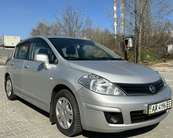 Ниссан Тиида, объемом двигателя 1.6 л и пробегом 91 тыс. км за 7000 $, фото 2 на Automoto.ua