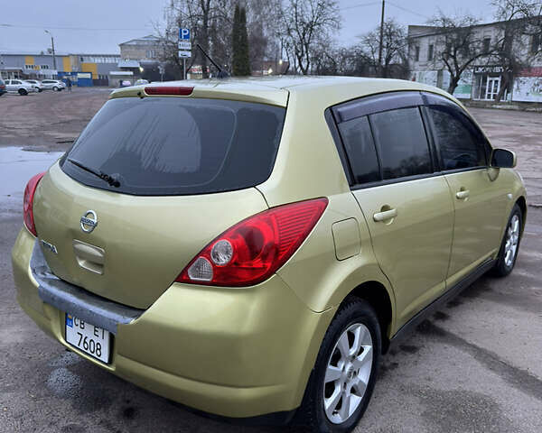 Желтый Ниссан Тиида, объемом двигателя 1.6 л и пробегом 171 тыс. км за 5799 $, фото 2 на Automoto.ua