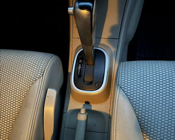 Желтый Ниссан Тиида, объемом двигателя 1.6 л и пробегом 171 тыс. км за 5799 $, фото 17 на Automoto.ua