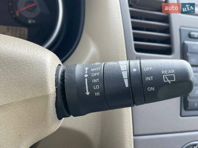Желтый Ниссан Тиида, объемом двигателя 1.6 л и пробегом 100 тыс. км за 6990 $, фото 16 на Automoto.ua