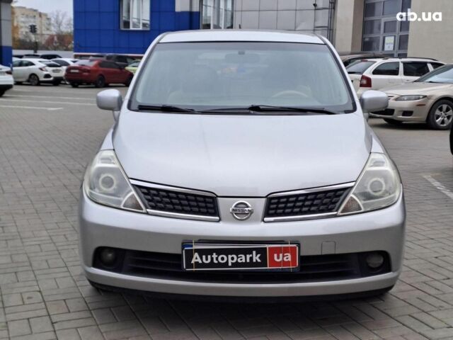 Серый Ниссан Тиида, объемом двигателя 1.6 л и пробегом 182 тыс. км за 6140 $, фото 1 на Automoto.ua