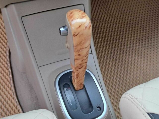 Серый Ниссан Тиида, объемом двигателя 1.6 л и пробегом 182 тыс. км за 6140 $, фото 17 на Automoto.ua