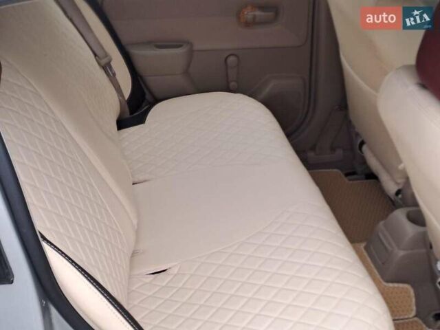 Серый Ниссан Тиида, объемом двигателя 1.6 л и пробегом 182 тыс. км за 6140 $, фото 13 на Automoto.ua