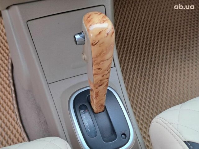 Серый Ниссан Тиида, объемом двигателя 1.6 л и пробегом 182 тыс. км за 6140 $, фото 17 на Automoto.ua