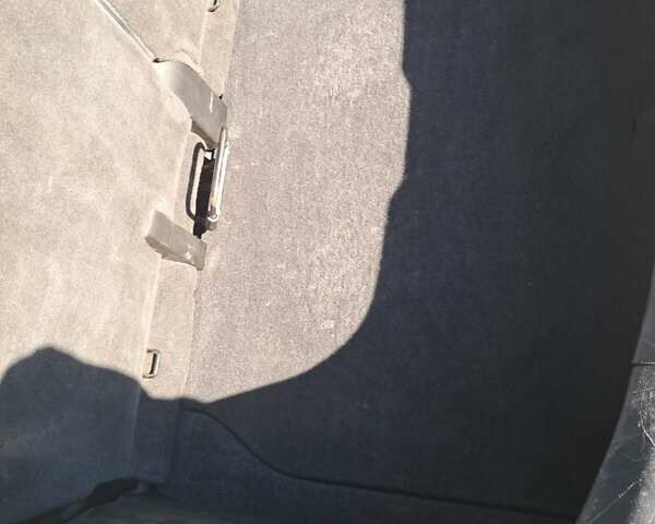 Серый Ниссан Тиида, объемом двигателя 1.6 л и пробегом 200 тыс. км за 5600 $, фото 6 на Automoto.ua