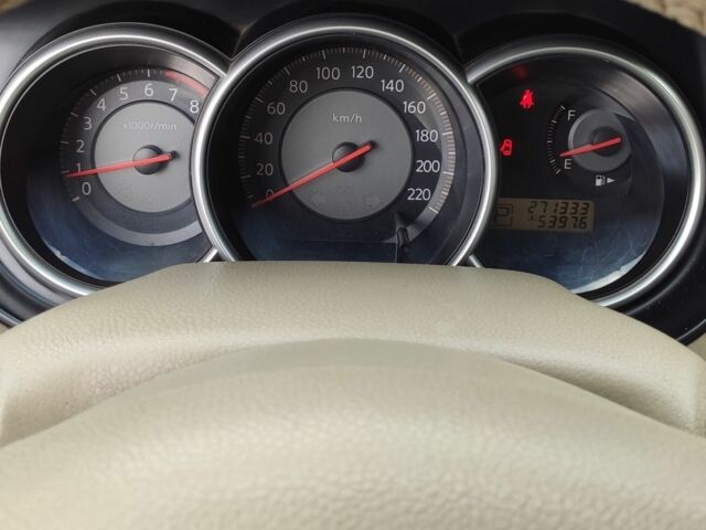 Сірий Ніссан Тііда, об'ємом двигуна 1.6 л та пробігом 271 тис. км за 5000 $, фото 7 на Automoto.ua